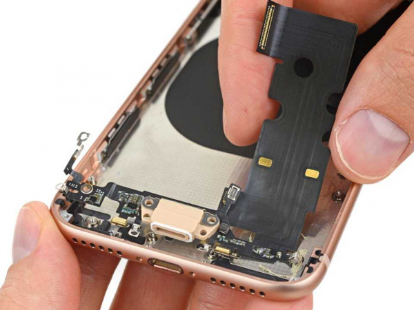 Замена разъема зарядки на iPhone 8 Plus