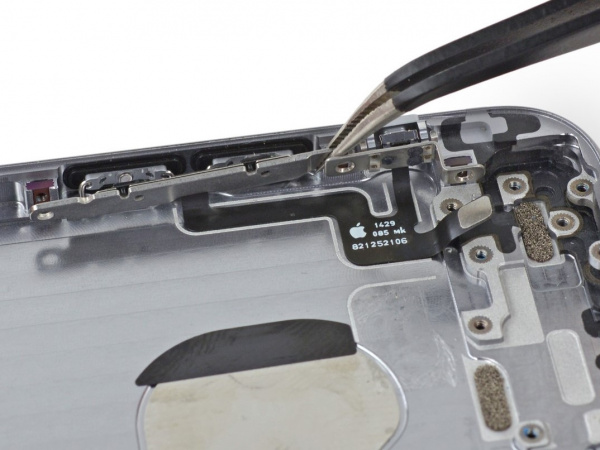 Замена кнопки громкости на iPhone XR