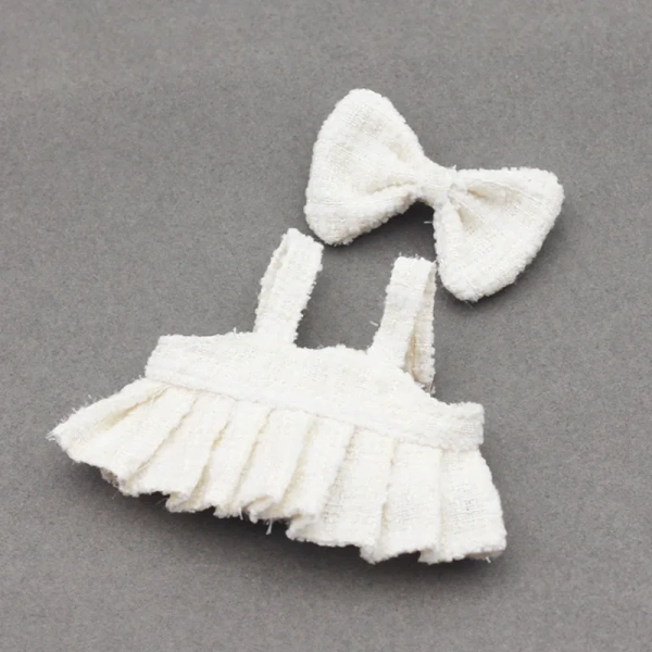 Одежда Labubu платье с бантом белое с эмблемой