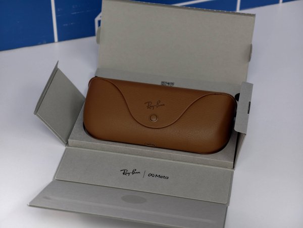 Умные очки Ray-Ban Meta Gen2 Wayfarer Matte Black, Transition, lenses Clear/ Gray (Resale) 4V0ZW25J1102CC