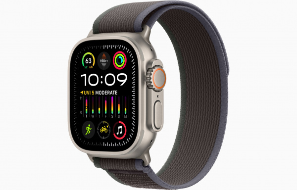 Apple Watch Ultra 2 Titanium Case with Blue/Black Trail Loop M/L Apple Watch Ultra 2 Titanium Case with Blue/Black Trail Loop M/L