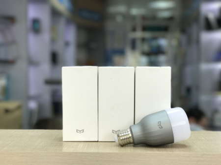 Лампа светодиодная Yeelight LED Bulb Color Silver YLDP02YL (GPX4002RT), E27, 9Вт Лампа светодиодная Yeelight LED Bulb Color Silver YLDP02YL (GPX4002RT), E27, 9Вт