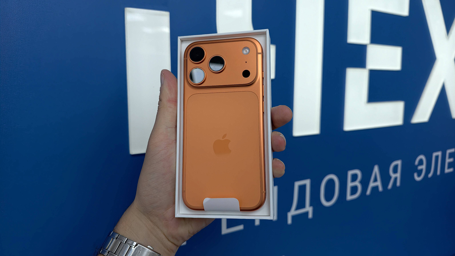 iPhone 17 Pro eSIM 256Gb Cosmic Orange 353621842603322 (Обменка)