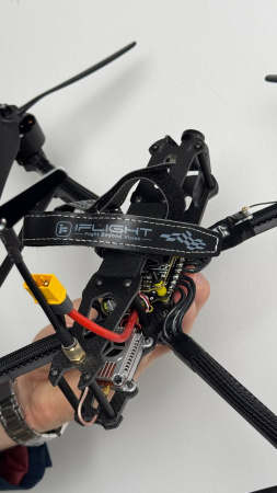 Комплект FPV дрон «10-ка» аналог с аккумулятором Комплект FPV дрон «10-ка» аналог с аккумулятором