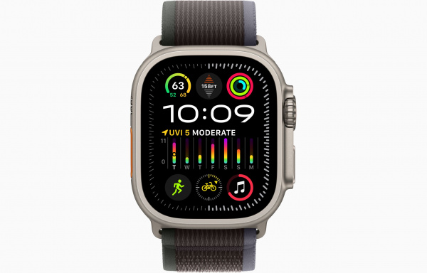Apple Watch Ultra 2 Titanium Case with Blue/Black Trail Loop S/M Apple Watch Ultra 2 Titanium Case with Blue/Black Trail Loop S/M