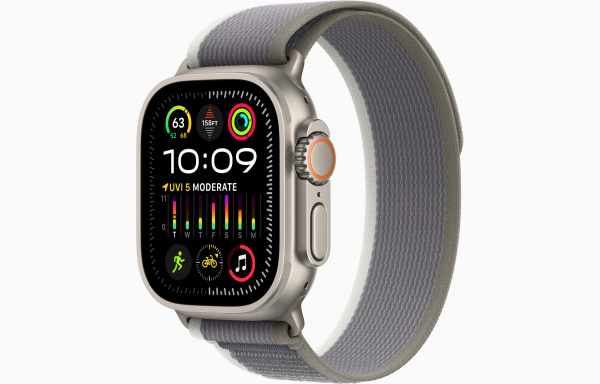 Apple Watch Ultra 2 Titanium Case with Green/Gray Trail Loop M/L Apple Watch Ultra 2 Titanium Case with Green/Gray Trail Loop M/L