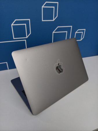 Apple Macbook Pro 13 i5 16/256Gb (TRD) c02zj2mvlvdl